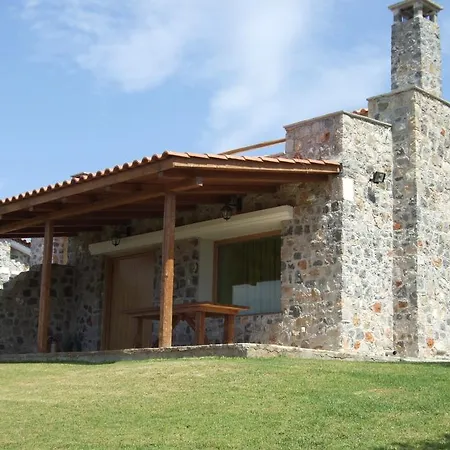 Alilea וילה Politiká